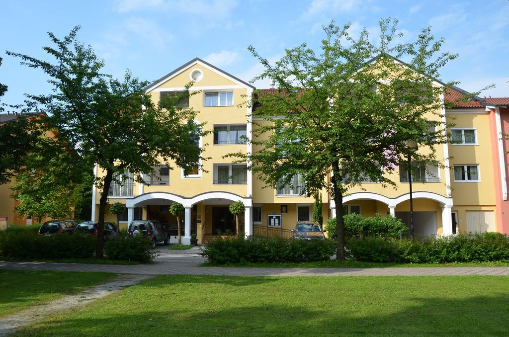 Aparthotel Christine Bad Füssing Exterior foto